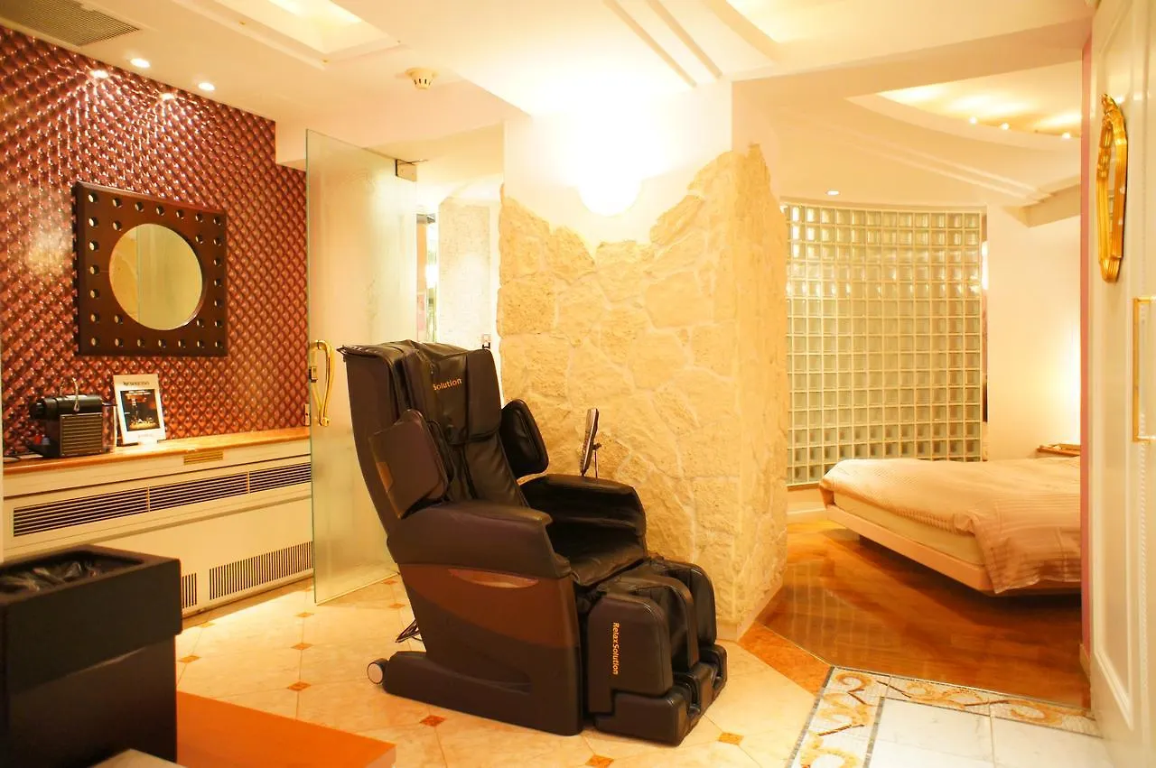 Hotel Pal Otsuka -Adult Only- Tokyo 2*,  Japan